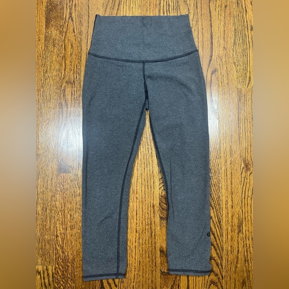 LULULEMON Pants - Lululemon Women’s 4 High Rise Tight Leggings Cropped Black Gym Run Train Run